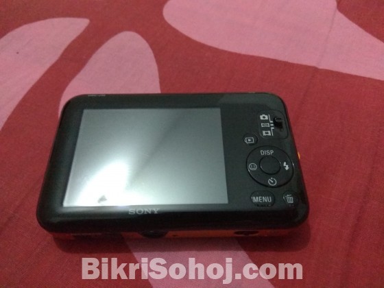Sony cyber shot used camera in low price.